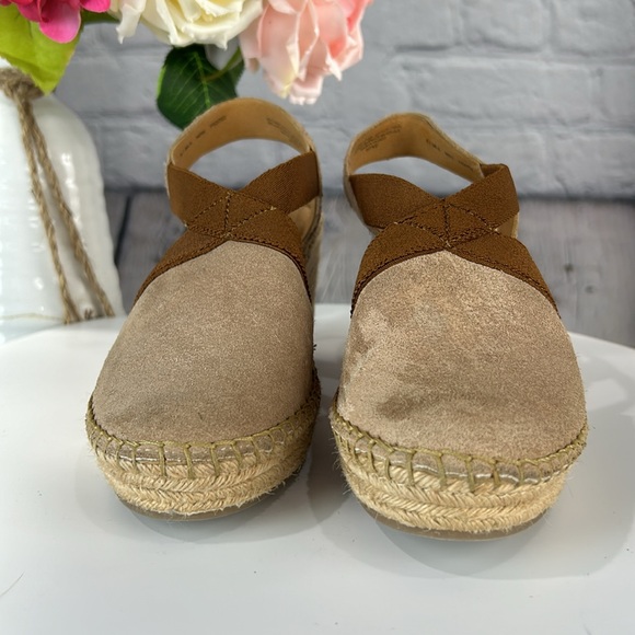 BORN DRILLES MEADE Tan Suede Leather Closed Toe Sling Back Espadrille Wedges - Picture 6 of 17